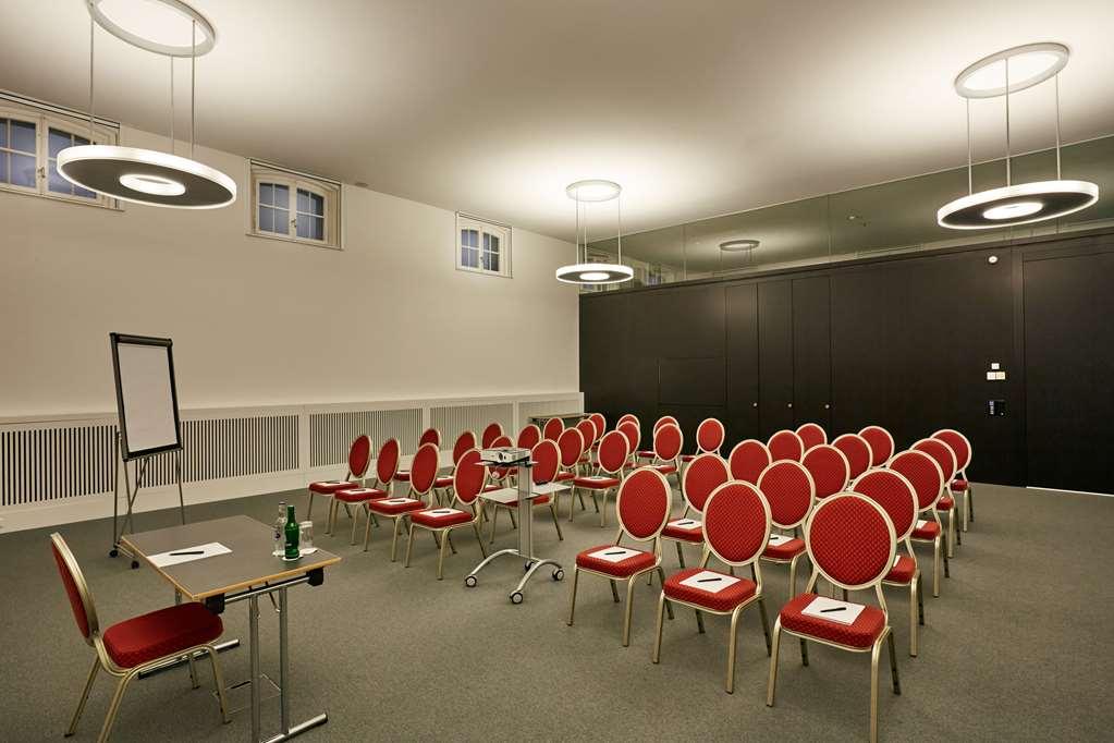 H4 Hotel Золотурн Съоръжения снимка
