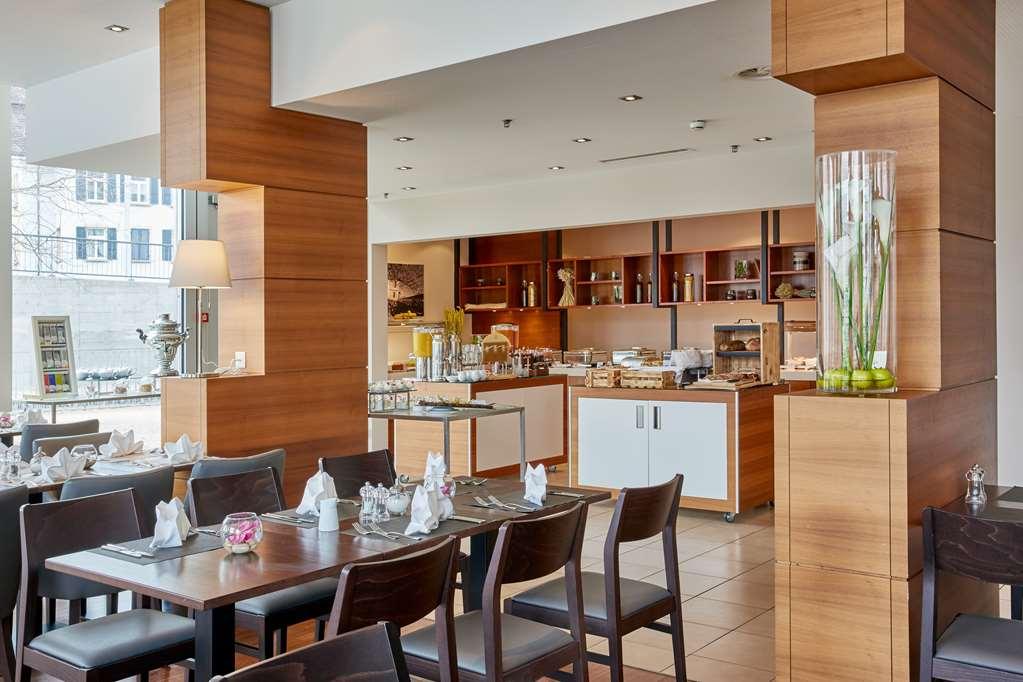 H4 Hotel Золотурн Ресторант снимка